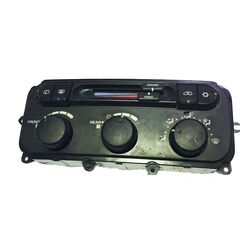 Панель управления АС Chrysler Town&Country 2004-2005г купить в Автопартс Маркет