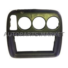 Панель декоративная центральная Chrysler Sebring 2001-2006г купить в Автопартс Маркет