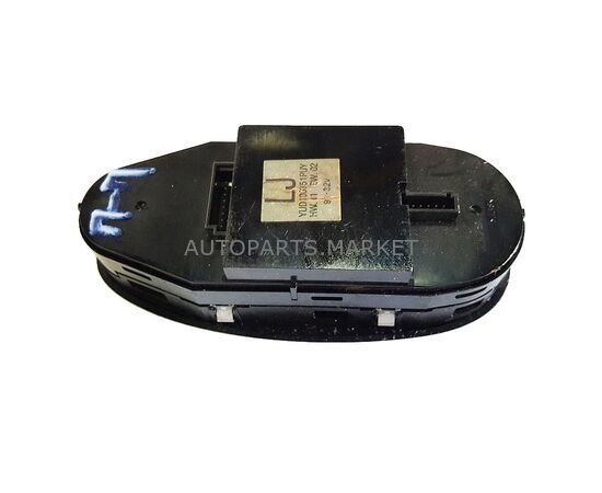 Кнопки стеклоподъемников Rover75, изображение 2 купить в Автопартс Маркет